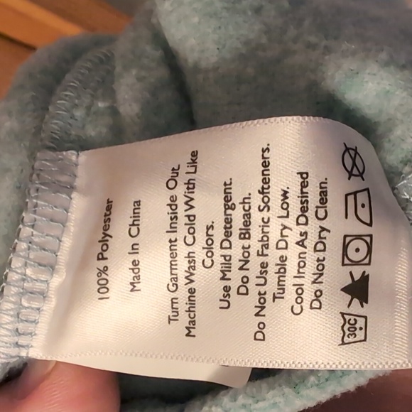 NWT Eddie Bauer fleece size L - Picture 3 of 3